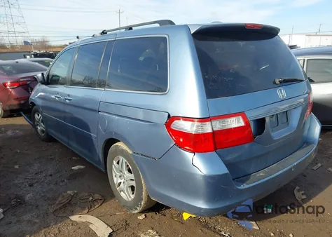 2005 Honda Odyssey Ex-L z USA, uszkodzony, nr VIN 5FNRL38715B000258